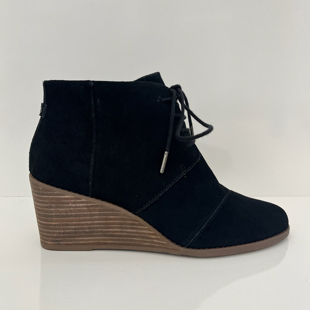 TOMS Hyde Wedge Bootie Black Suede Lace-Up 9.5 - Picture 14 of 14